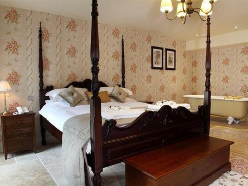 The George Inn Hatherleigh Room photo